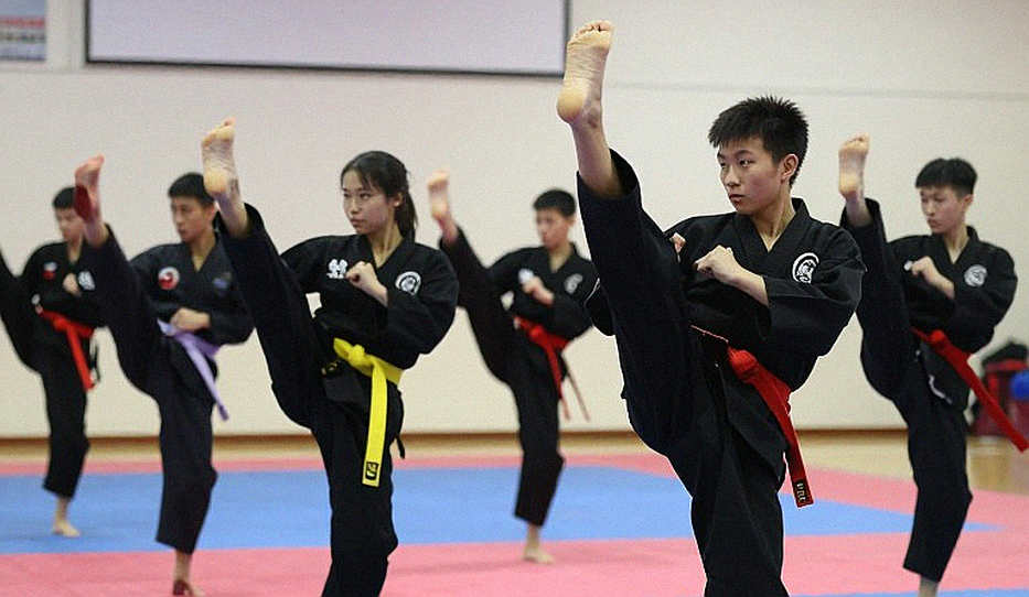 Bóng đá Việt Nam không cần 'ngôi sao' để thắng: Bài học từ những khán đài im lặng Bóng đá Việt Nam không cần 'ngôi sao' để thắng: Bài học từ những khán đài im lặng