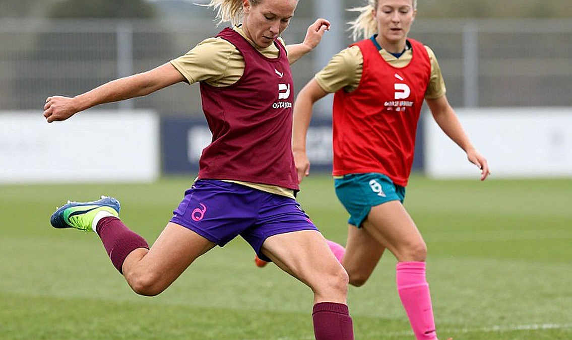 Flick strips De Jong of captaincy: The 'root cause' is not the knee, but his relationship with club culture Flick strips De Jong of captaincy: The 'root cause' is not the knee, but his relationship with club culture